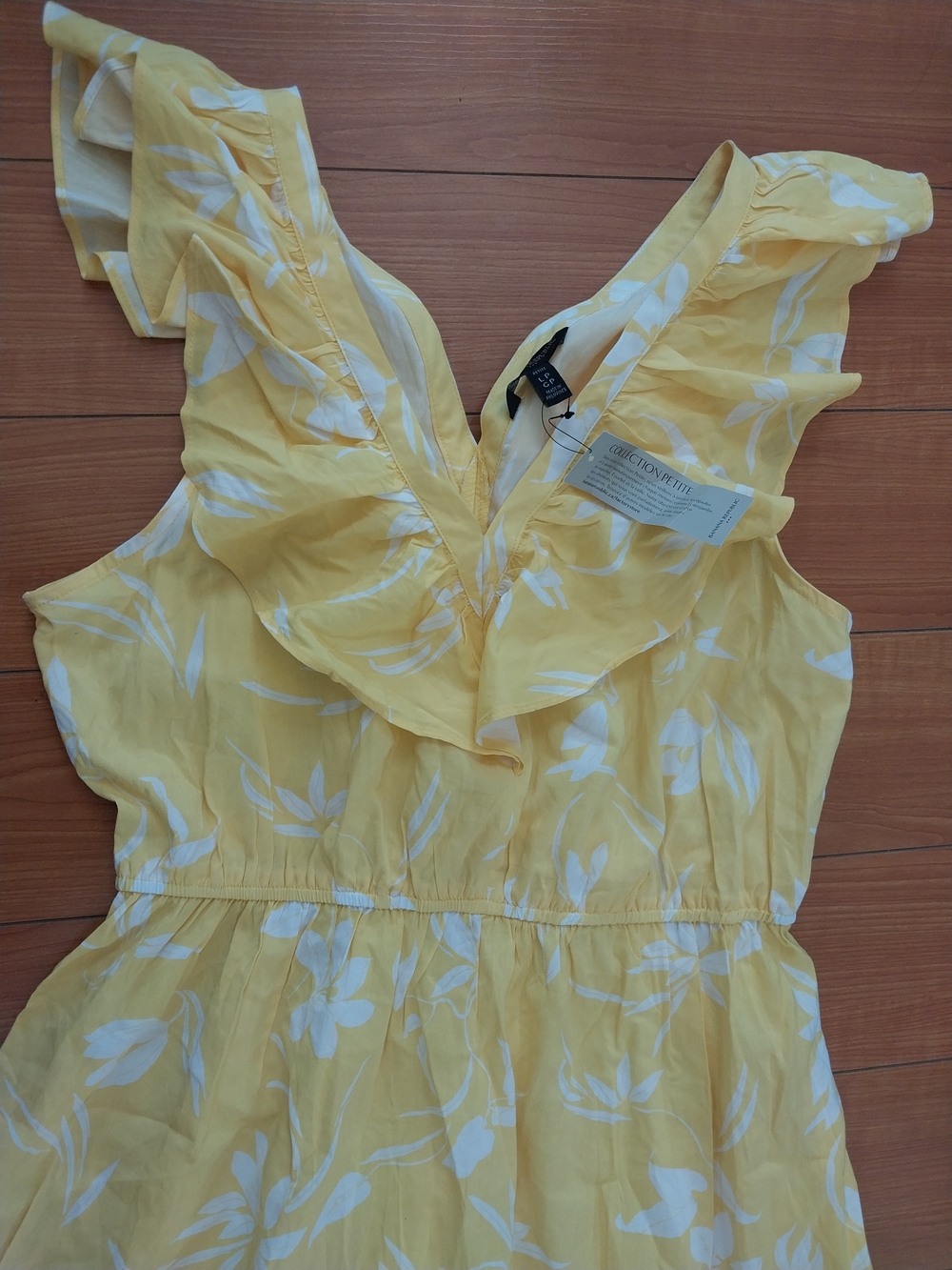 BRAND NEW w/TAGS Banana Republic Yellow Floral Ruffle V-Neck Sun Dress Sz LP